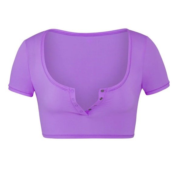 Skims Fits Everybody Henley crop top - Picture 2 of 6